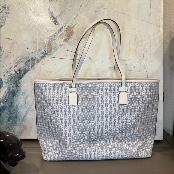 Tory Burch Ivory Coated Canvas Gemini Link Shopper Tote Tory  Authenticated Tory Burch Gemini Link Coated Canvas Tote Bag New Ivory